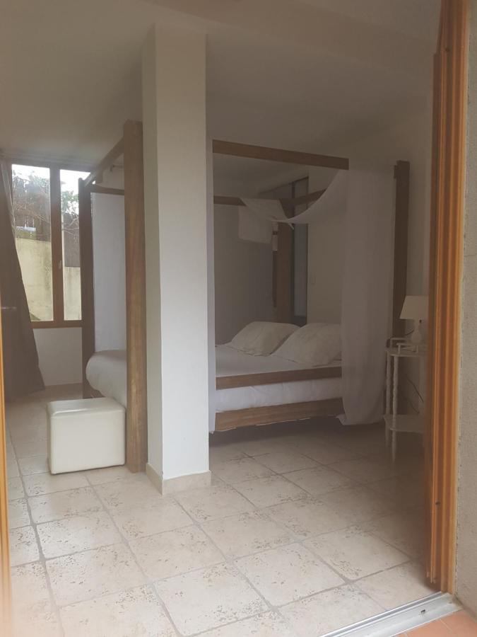 Haras Des Arcades Villa Perpignan Bagian luar foto