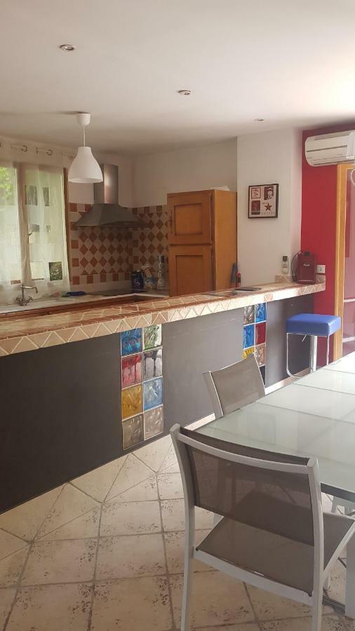 Haras Des Arcades Villa Perpignan Bagian luar foto