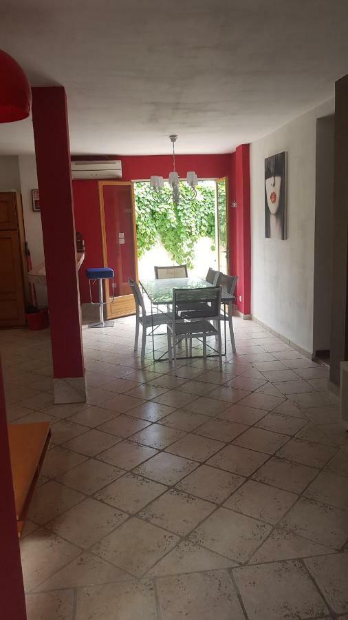 Haras Des Arcades Villa Perpignan Bagian luar foto